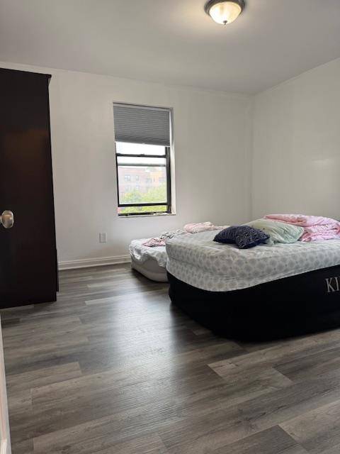 Elmhurst, NY 11373,44-16 Macnish ST #5B