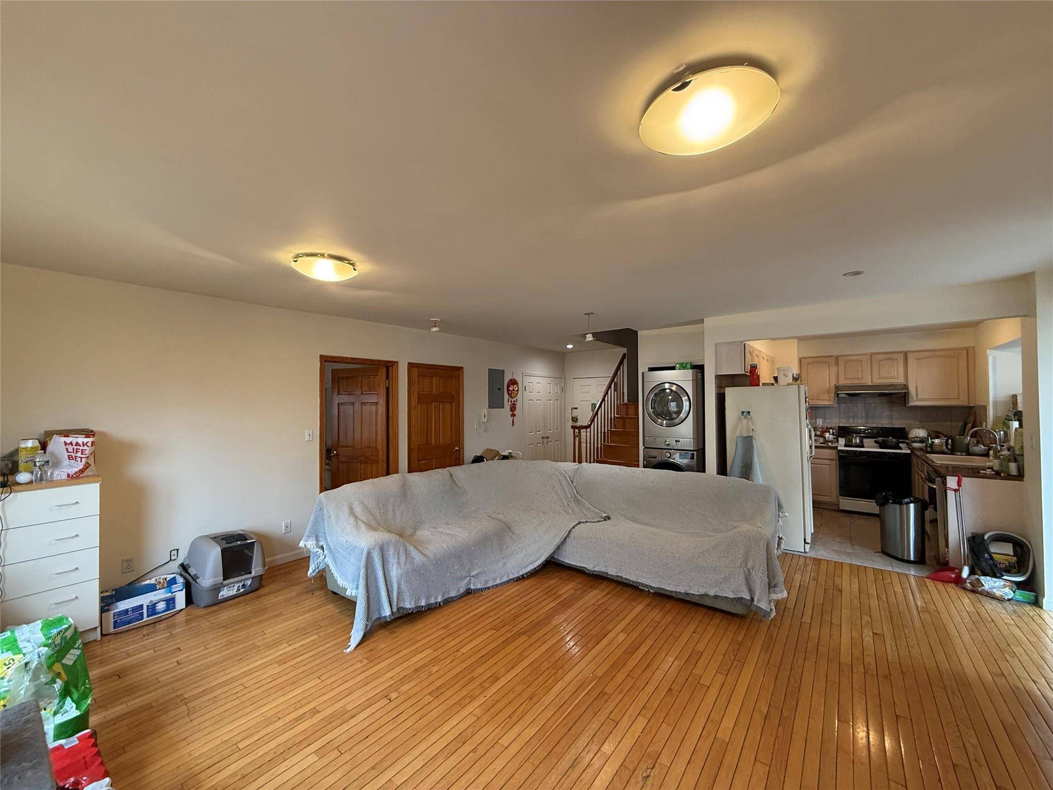 Flushing, NY 11355-4788,4231 N Colden ST #F7A
