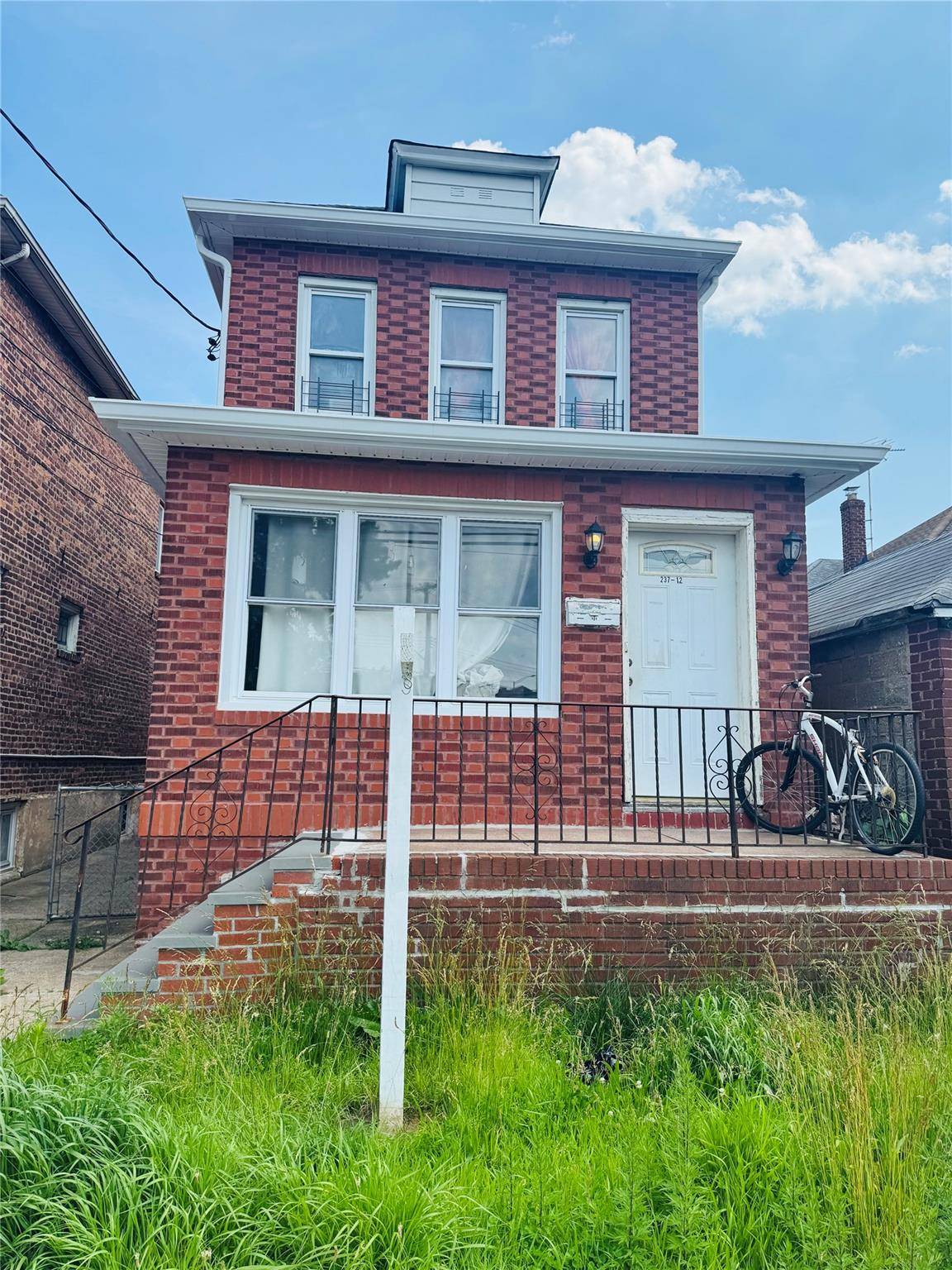 23712 92nd RD, Bellerose, NY 11426