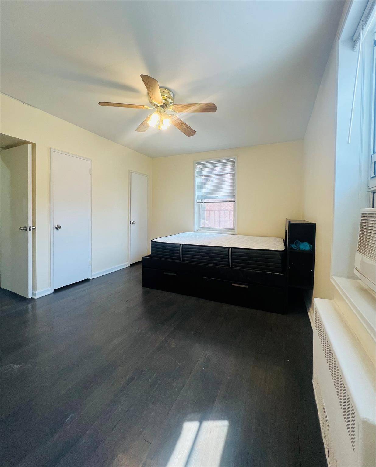 Flushing, NY 11354,2710 PARSONS #2F