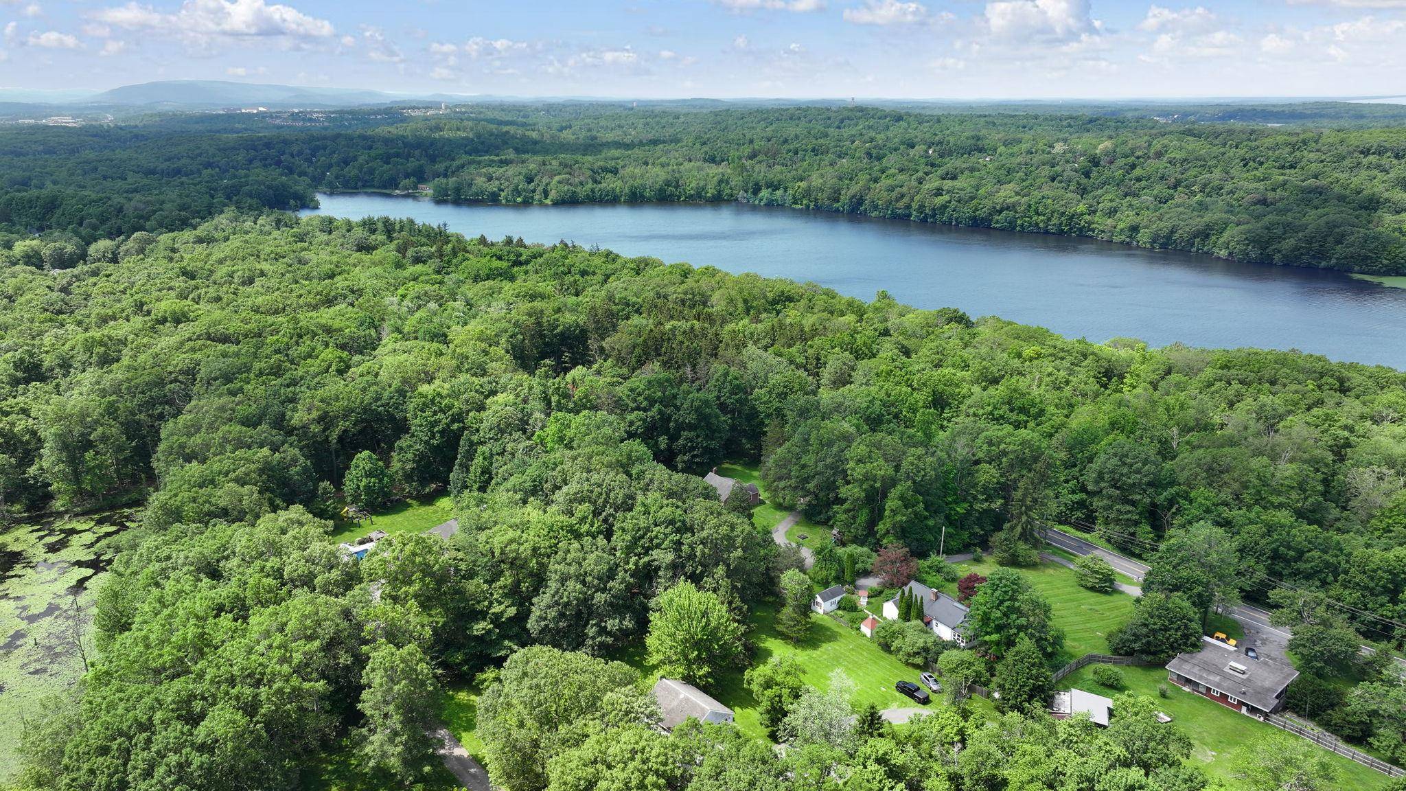 Wallkill, NY 12589,2 Gerri CT
