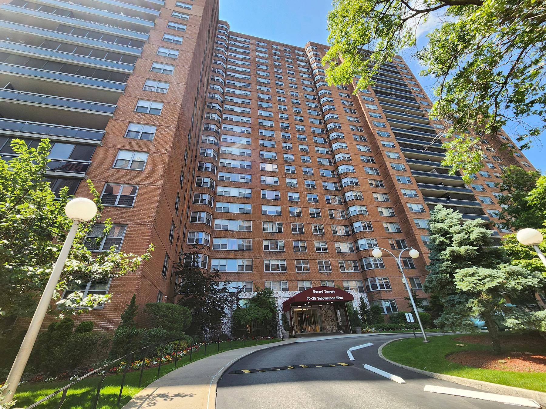 70-25 Yellowstone BLVD #10Q, Forest Hills, NY 11375
