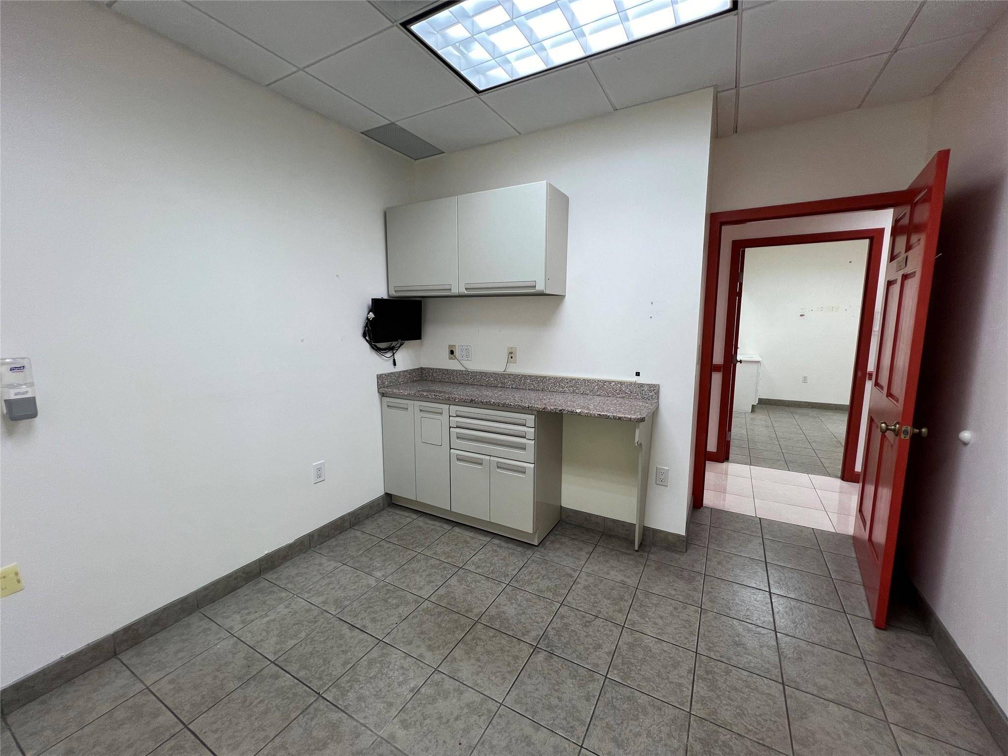 Flushing, NY 11354,136-20 38th AVE #5J