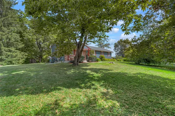 Middletown, NY 10940,14 Briarwood DR