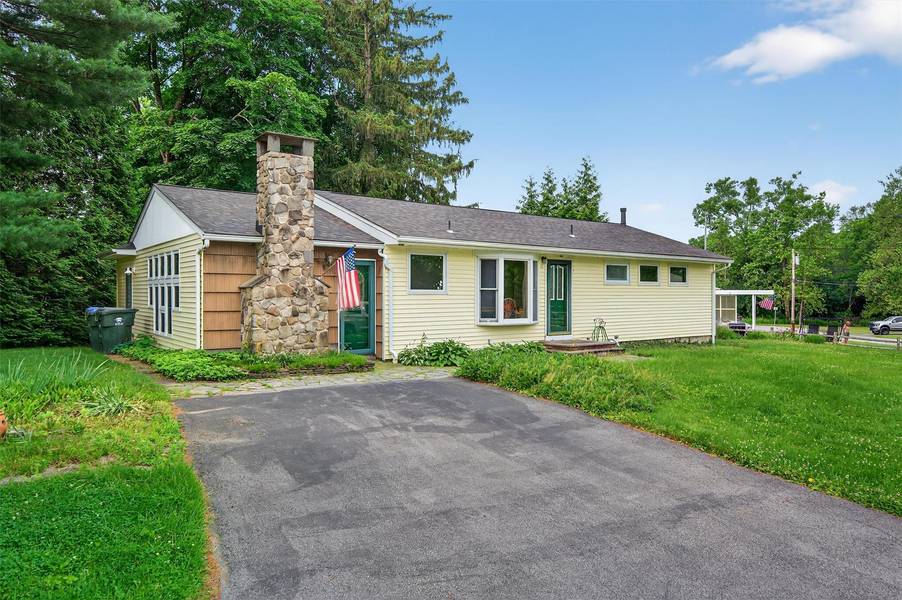 11 Seth DR, New Hampton, NY 10958