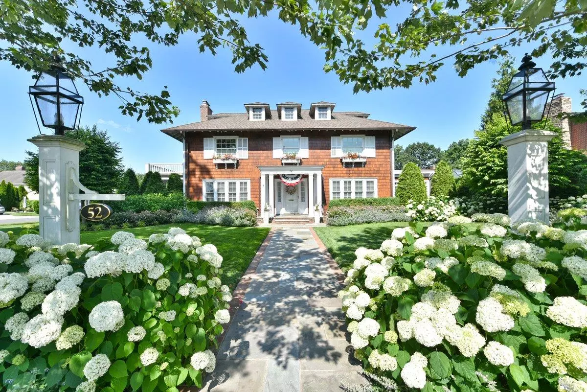 Garden City, NY 11530,52 Nassau BLVD