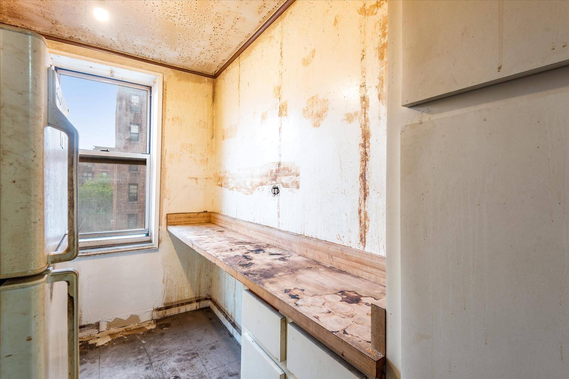 Forest Hills, NY 11375,67-30 Clyde ST #5R