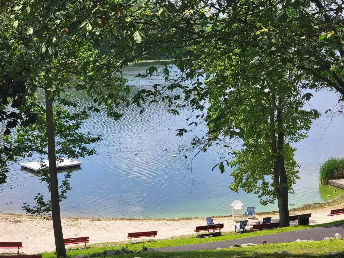 Mohegan Lake, NY 10547,3300 Baker ST #16