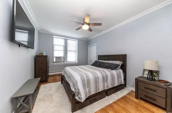 Long Beach, NY 11561,25 W Broadway #115