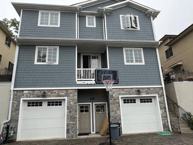 Port Washington, NY 11050,57 Sands Point RD #B