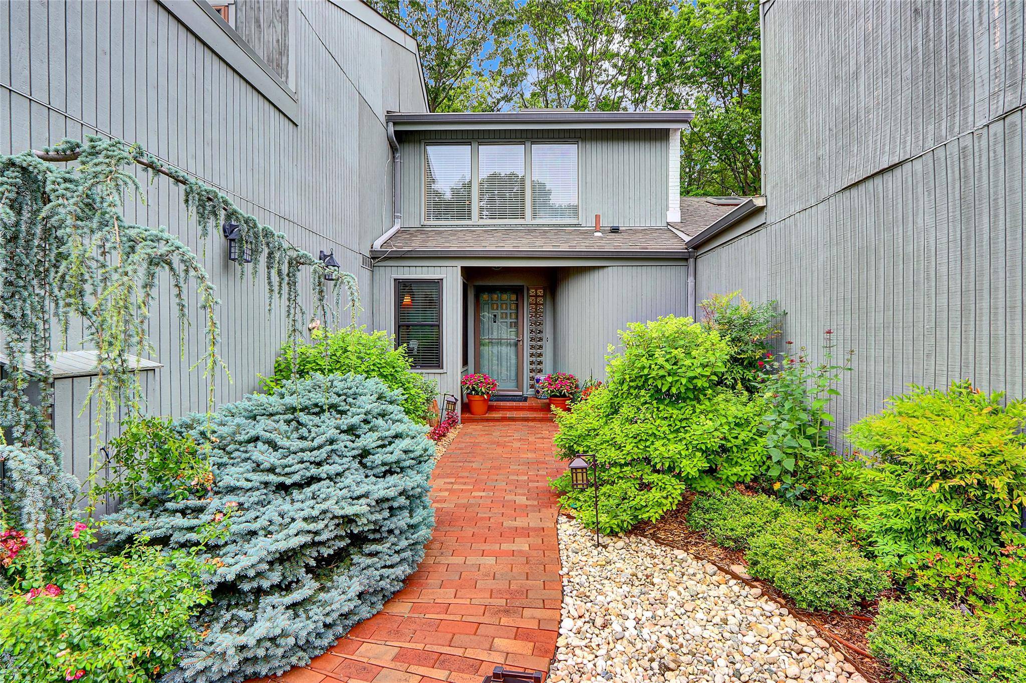 Port Jefferson Village, NY 11777,28 Timberline CIR