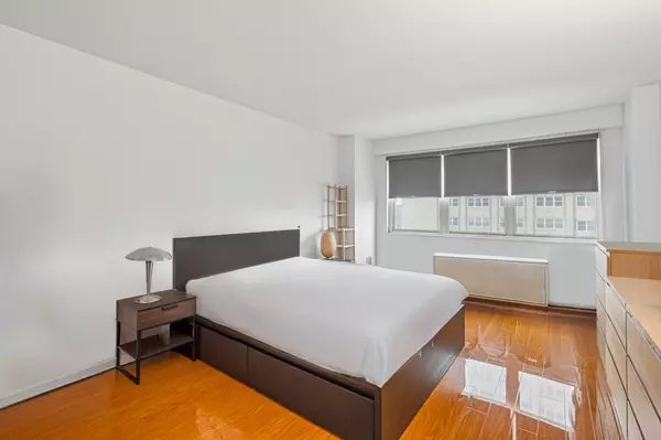 Forest Hills, NY 11375,102-30 66th RD #5K