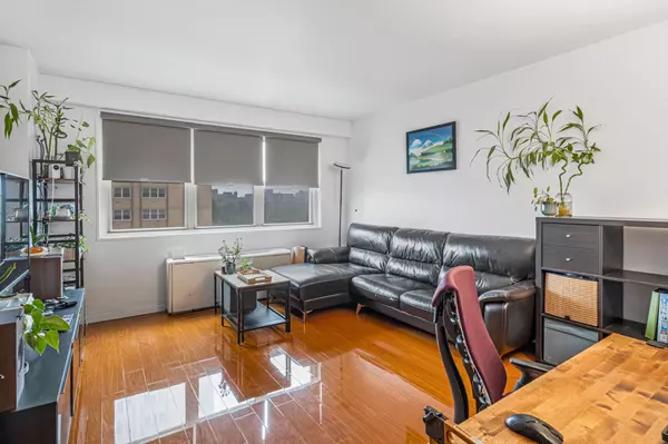 Forest Hills, NY 11375,102-30 66th RD #5K