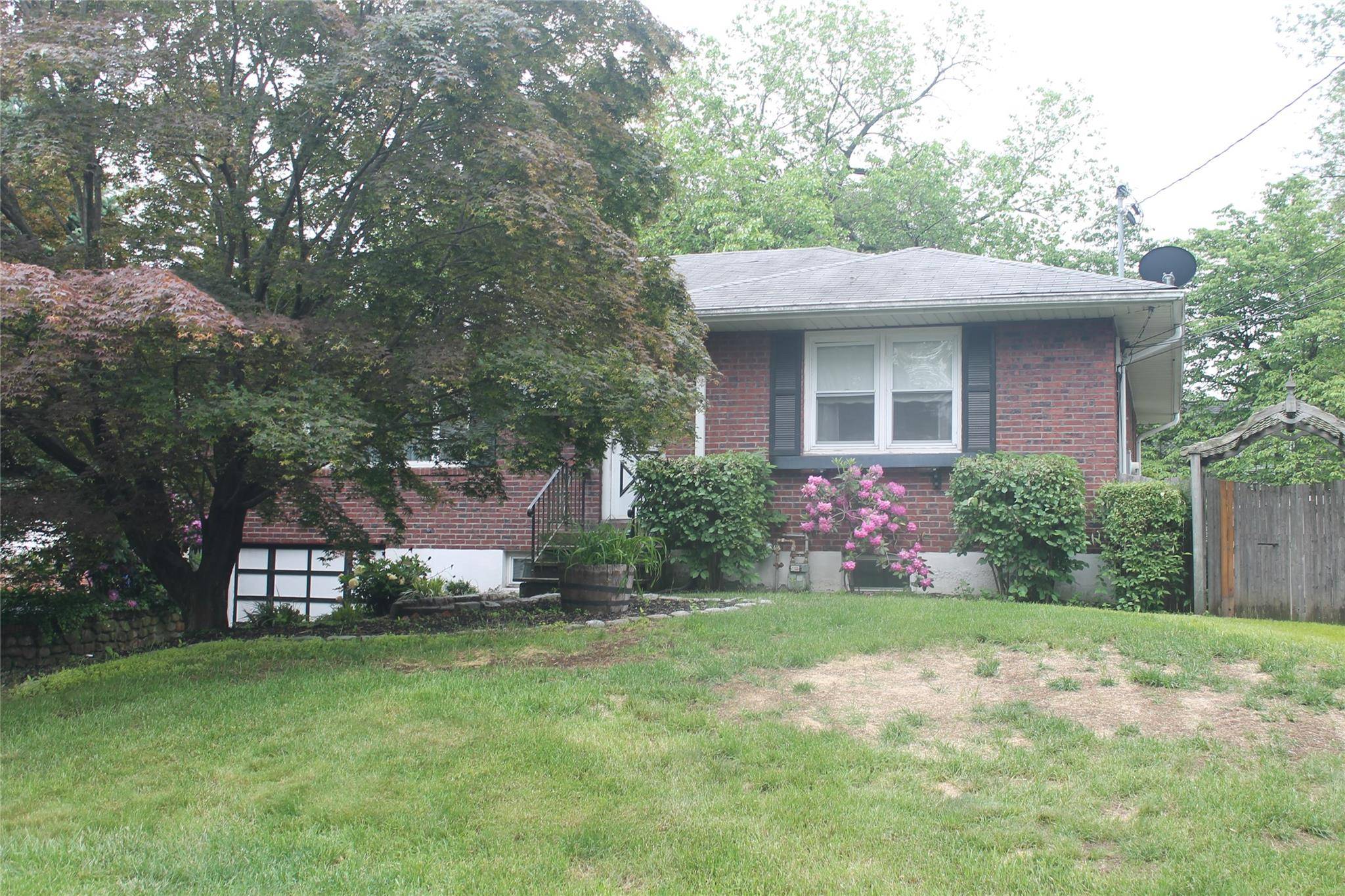19 E Orchard ST, Nanuet, NY 10954