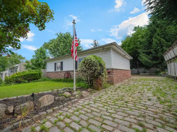 Nanuet, NY 10954,19 E Orchard ST
