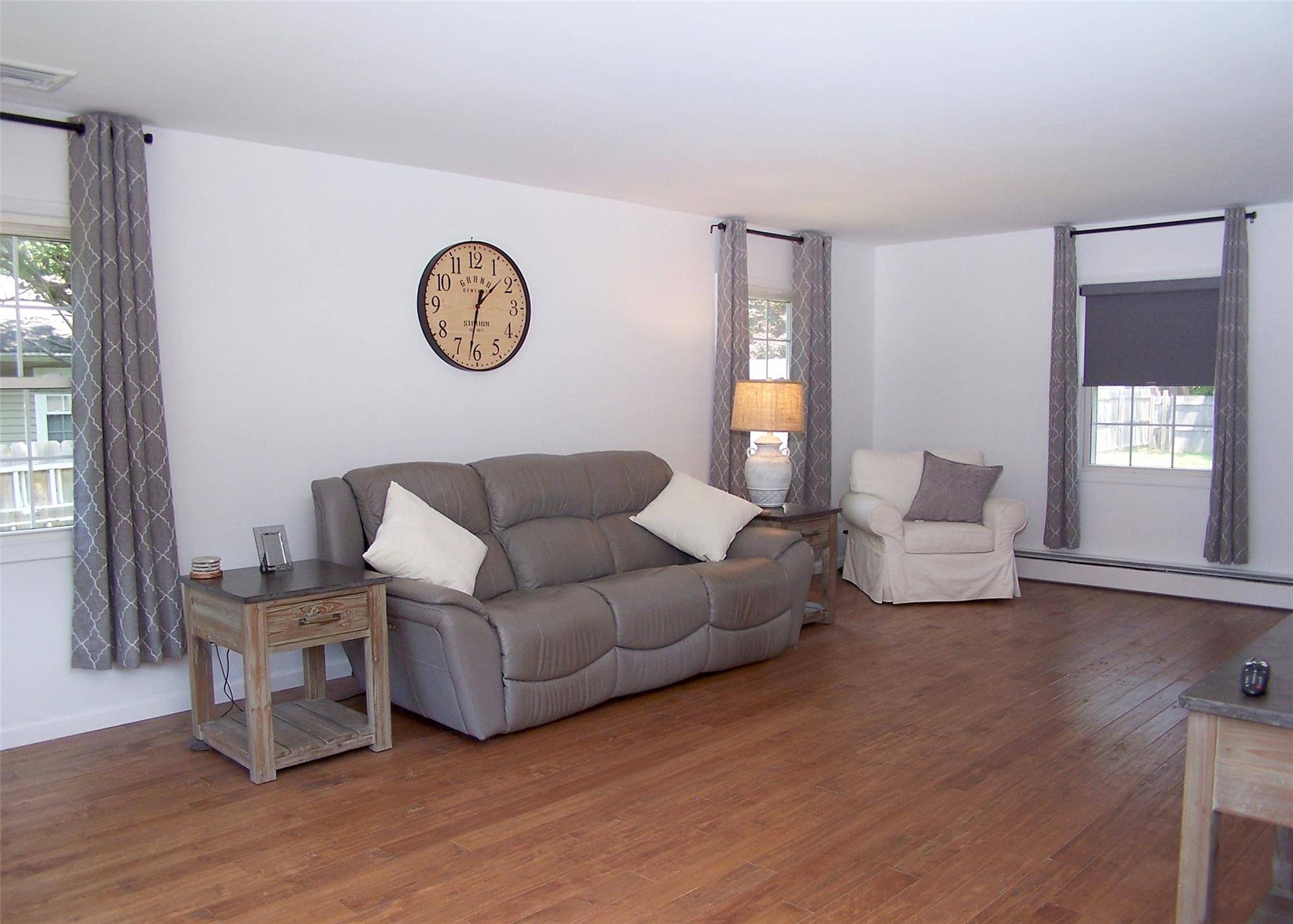 South Setauket, NY 11720,71 Strathmore Village DR
