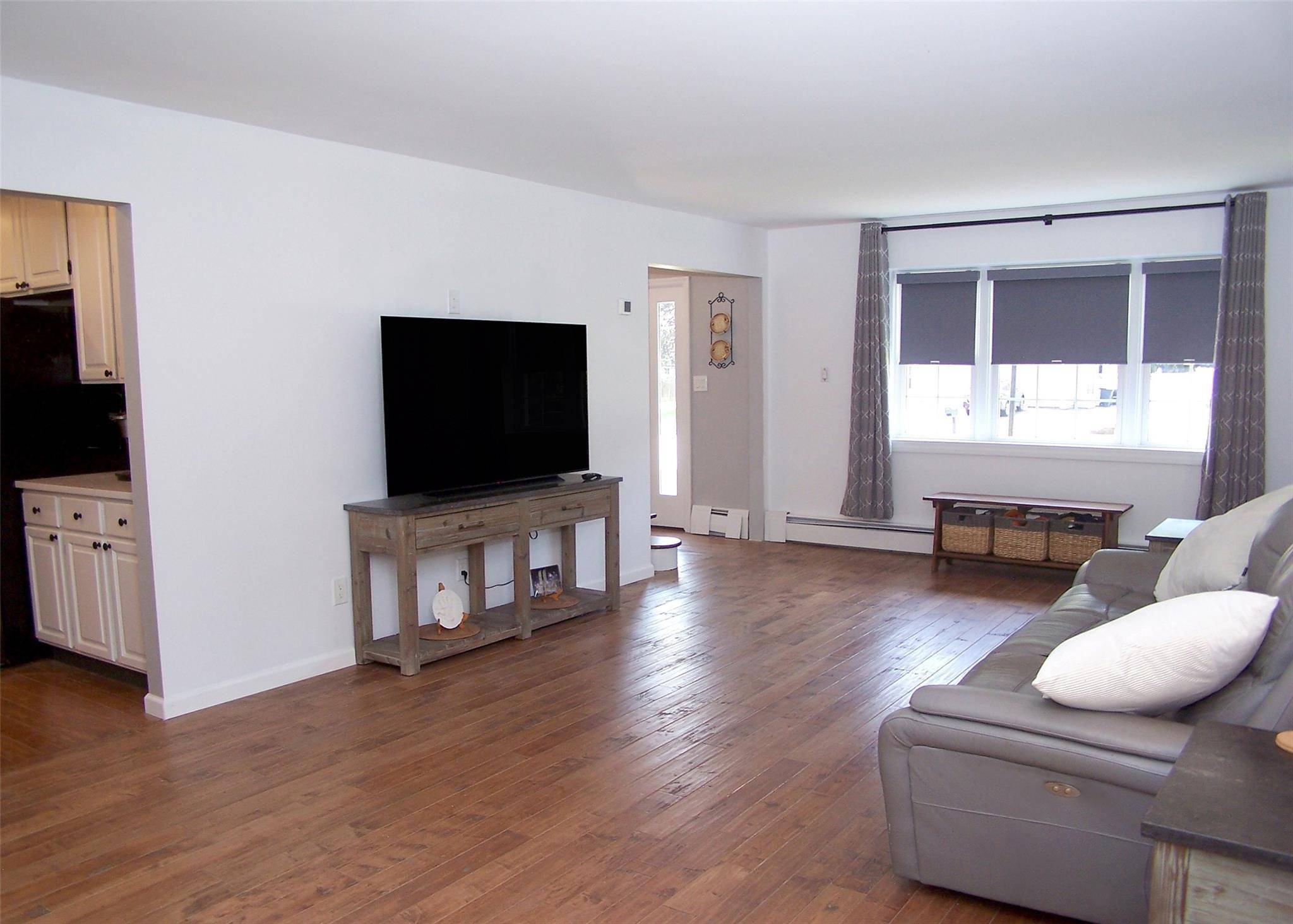 South Setauket, NY 11720,71 Strathmore Village DR