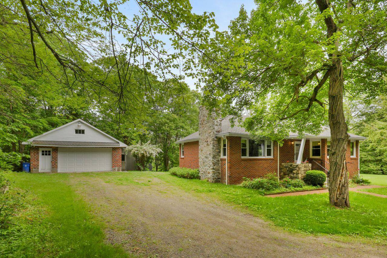 65 Hortontown, Carmel, NY 10512