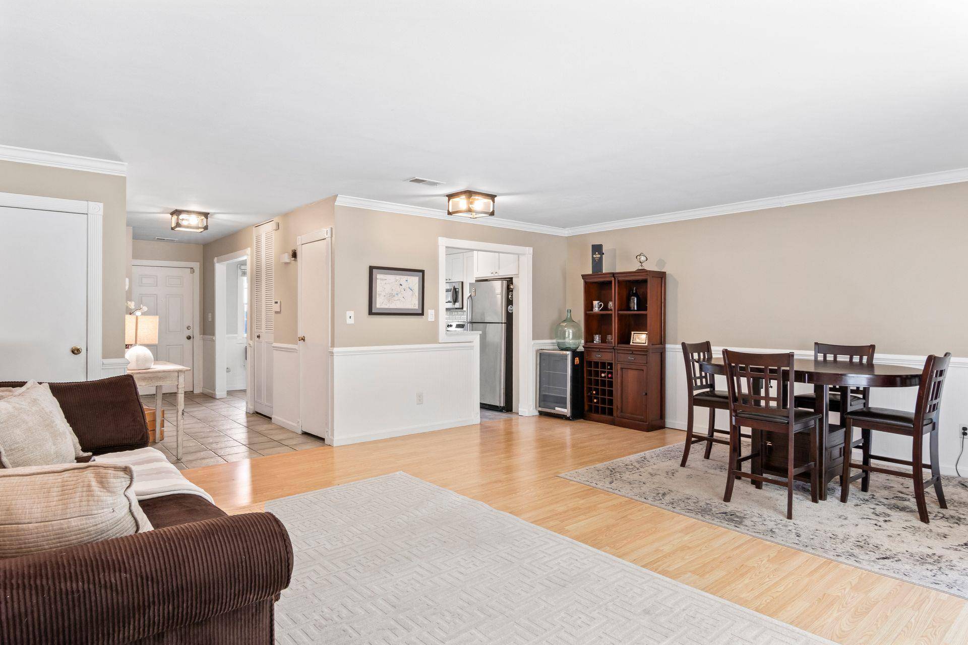 Huntington Station, NY 11746,27 Meadow CT