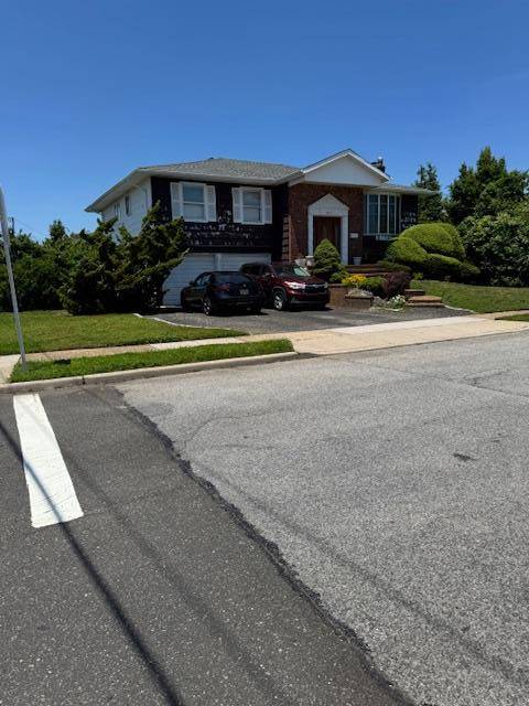 Merrick, NY 11566,3214 Monterey DR