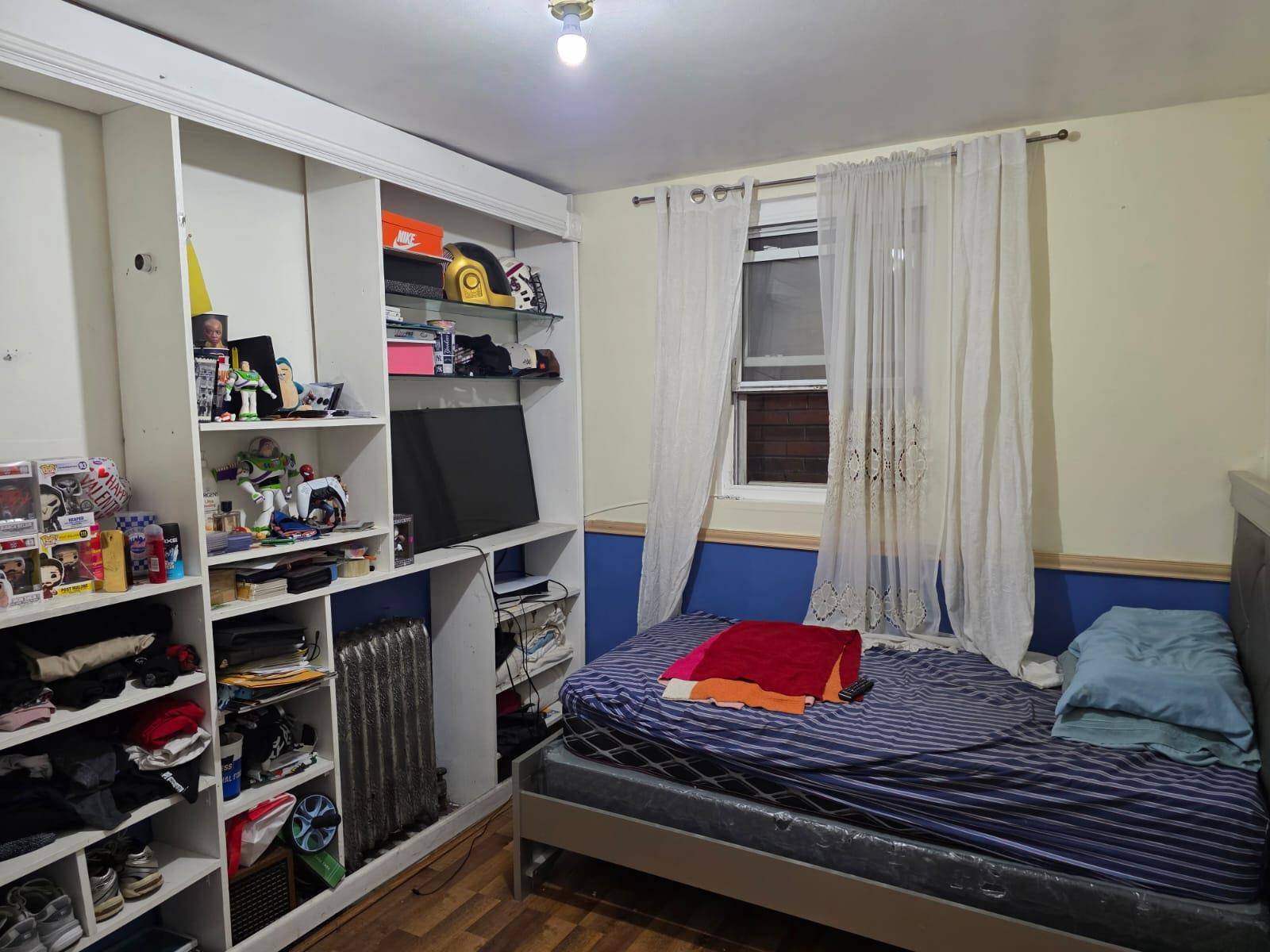 Corona, NY 11368,3318 104th ST