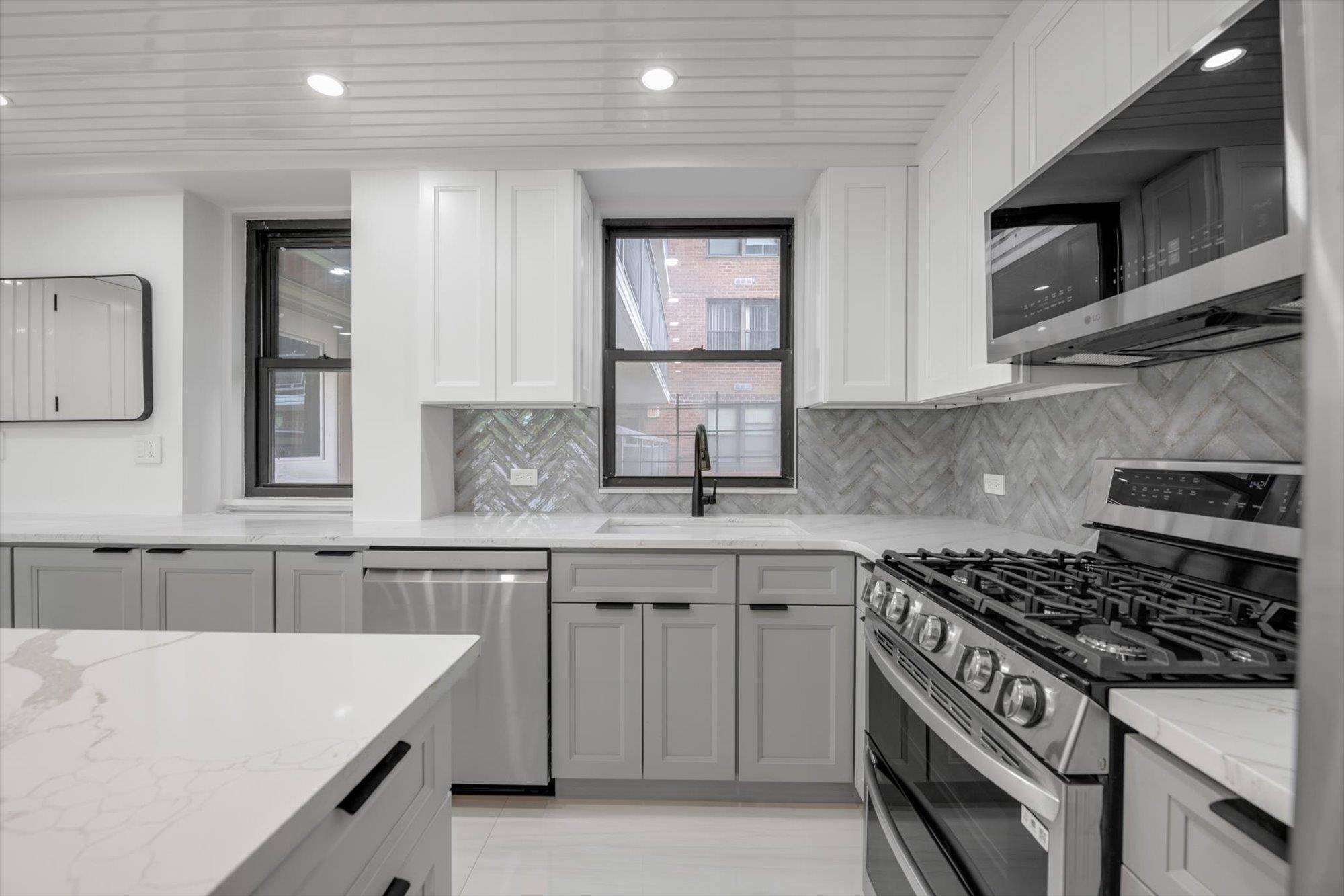 Bronx, NY 10471,4705 Henry Hudson Pkwy #6J