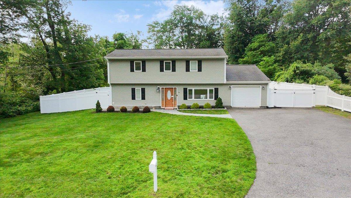 Yorktown Heights, NY 10598,751 Oakside RD