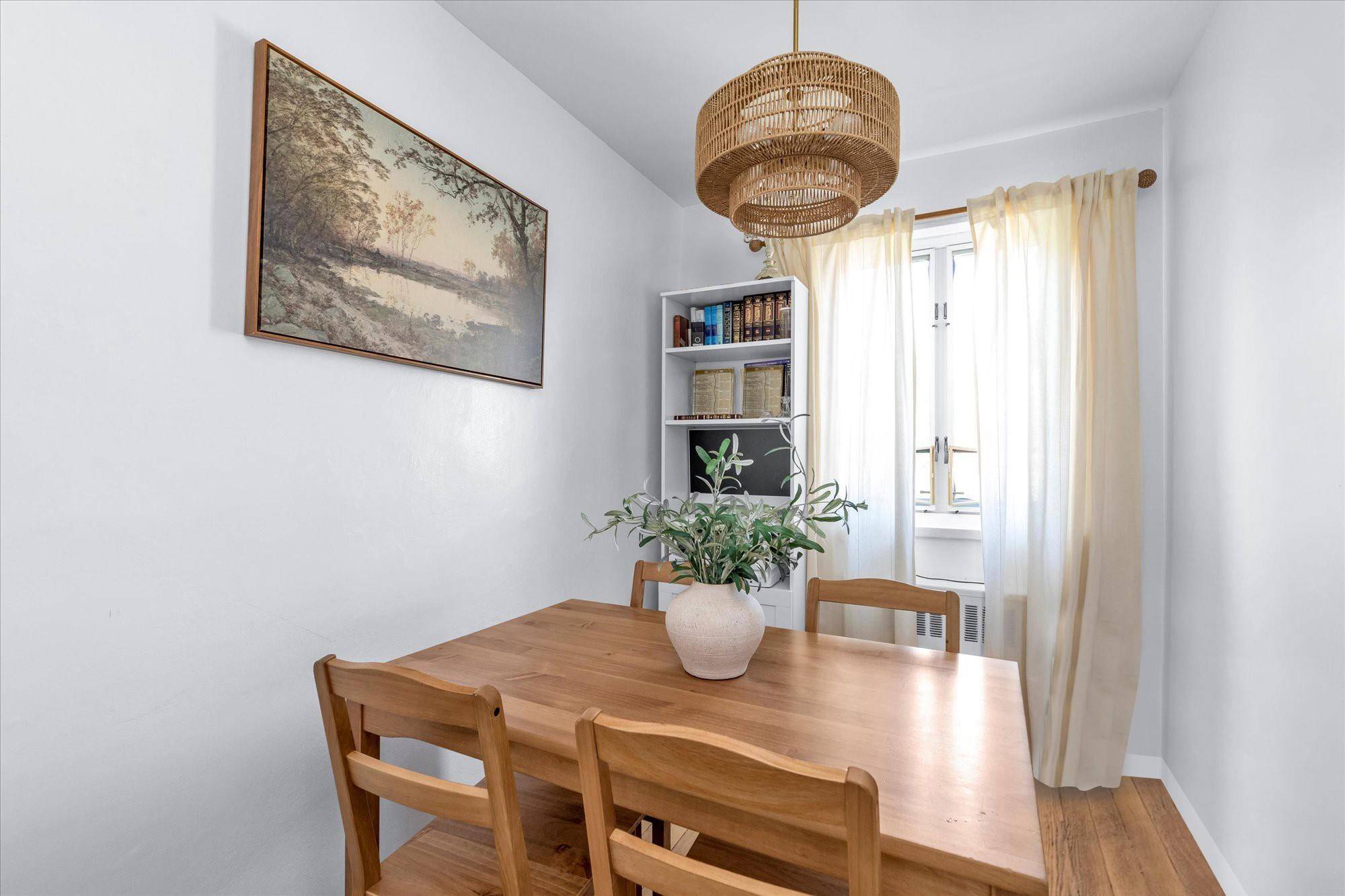 Queens Village, NY 11427,227-03 88th AVE ##43-7