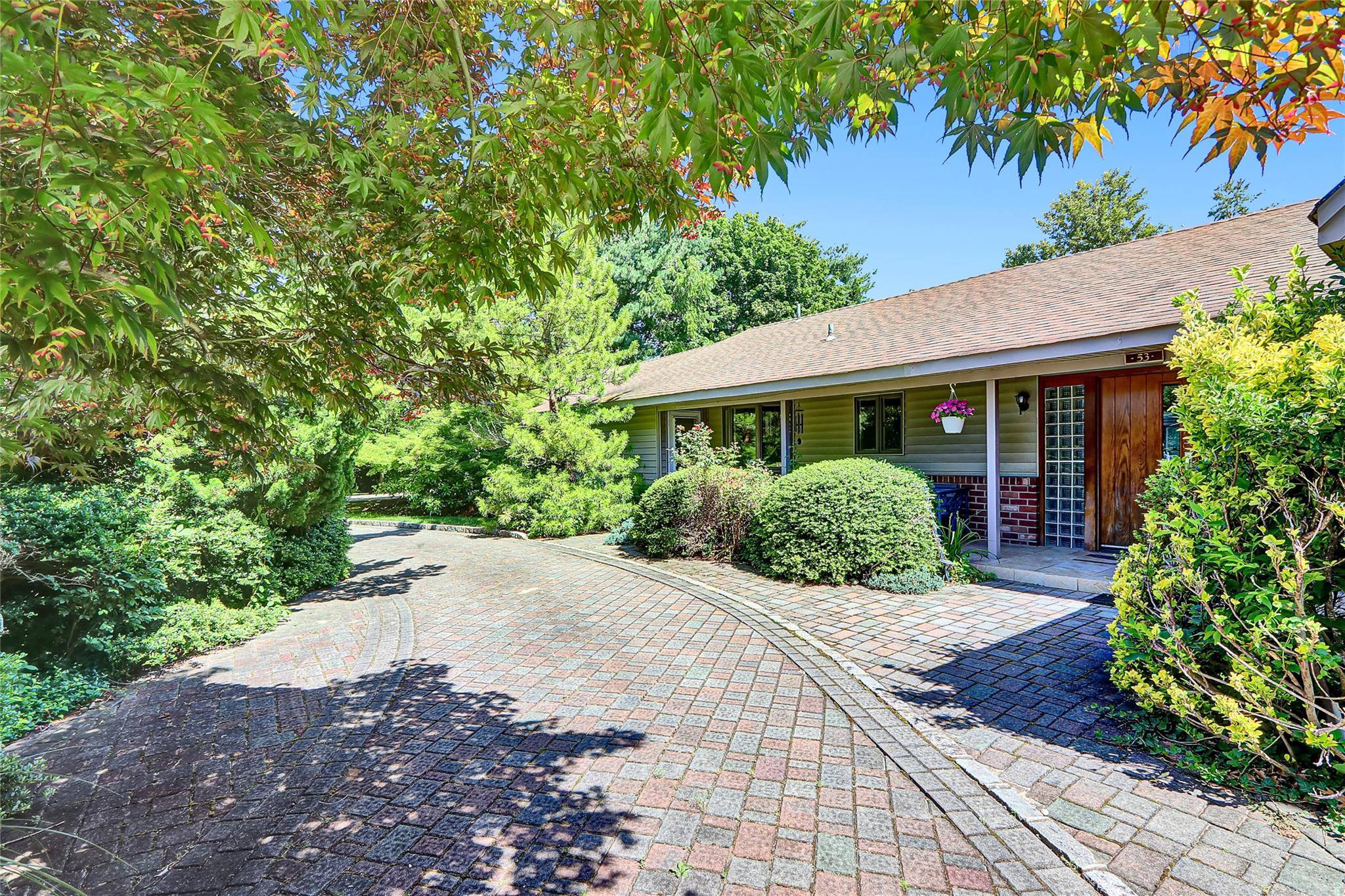 Northport, NY 11768,53 Steers AVE
