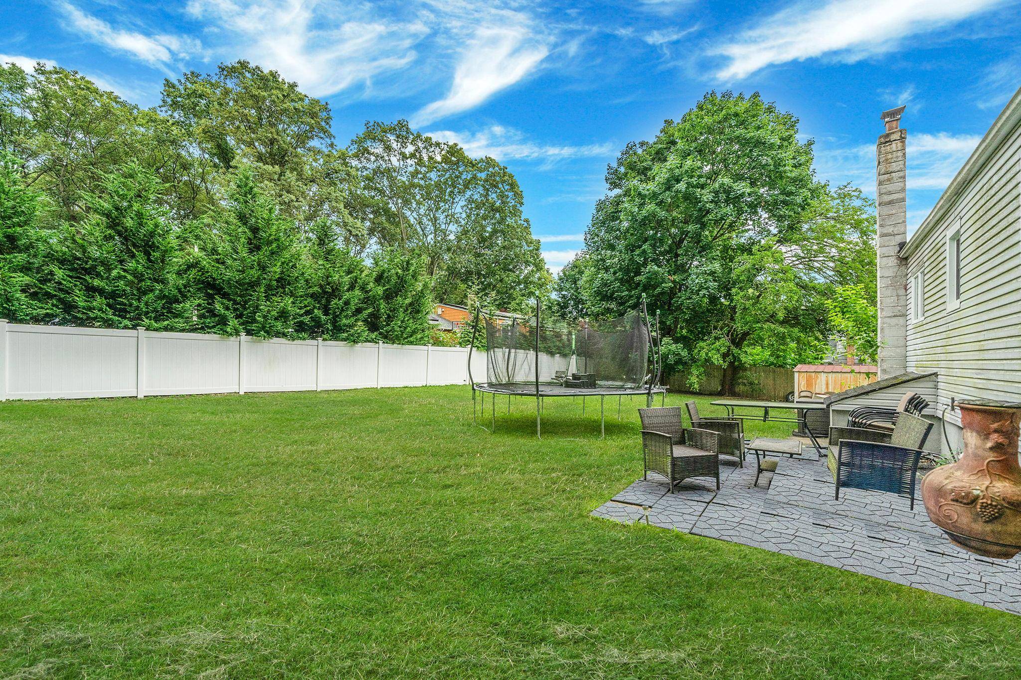 Dix Hills, NY 11746,326 Concord ST