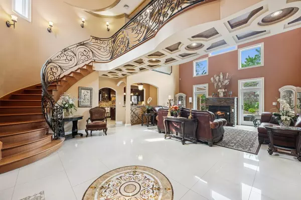 Bayside, NY 11364,64-58 215th St