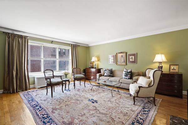 Bronxville, NY 10708,250 Bronxville RD #2C