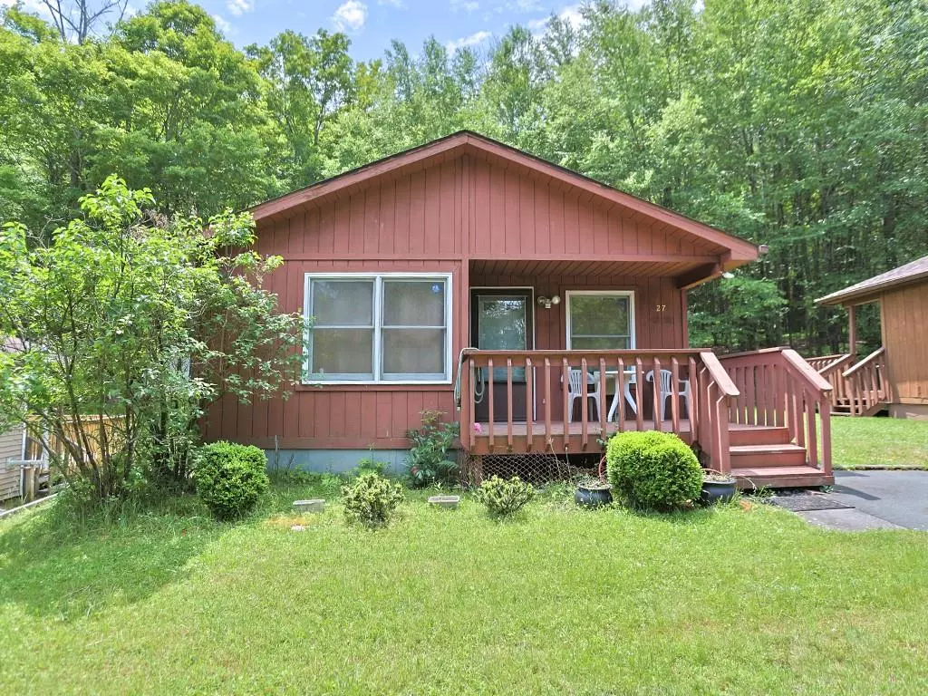 South Fallsburg, NY 12779,27 Timber Hill LN