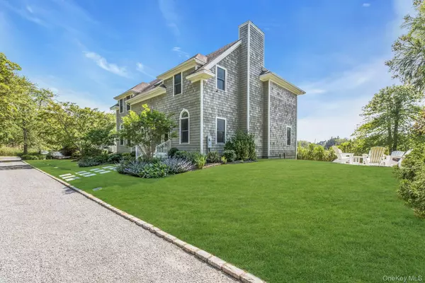 Westhampton, NY 11977,56 S Country RD