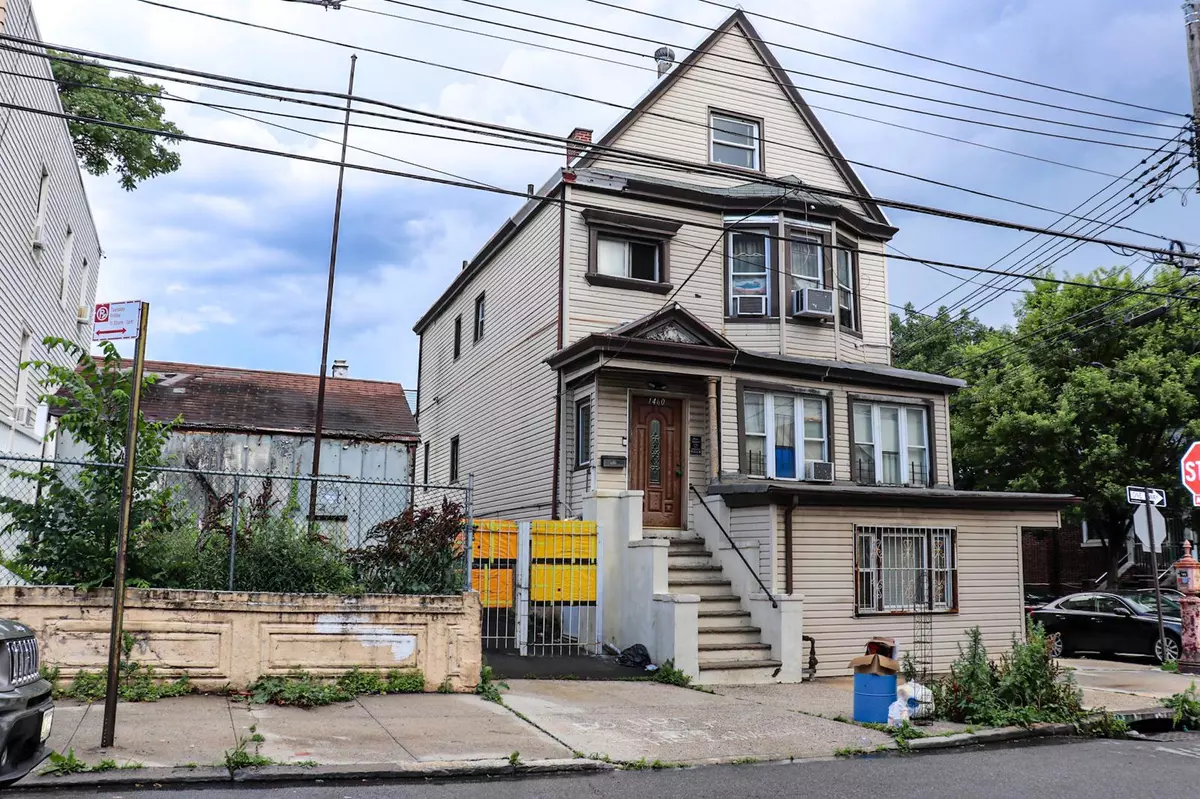 Bronx, NY 10460,1460 Commonwealth AVE