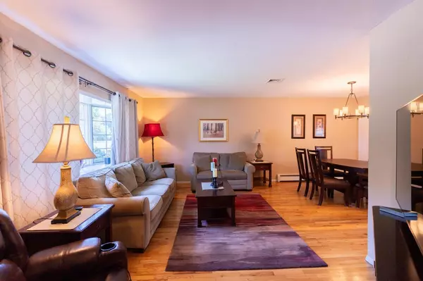 Deer Park, NY 11729,302 Carlls PATH