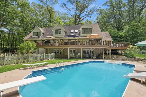 Head Of The Harbor, NY 11780,23 Bacon RD