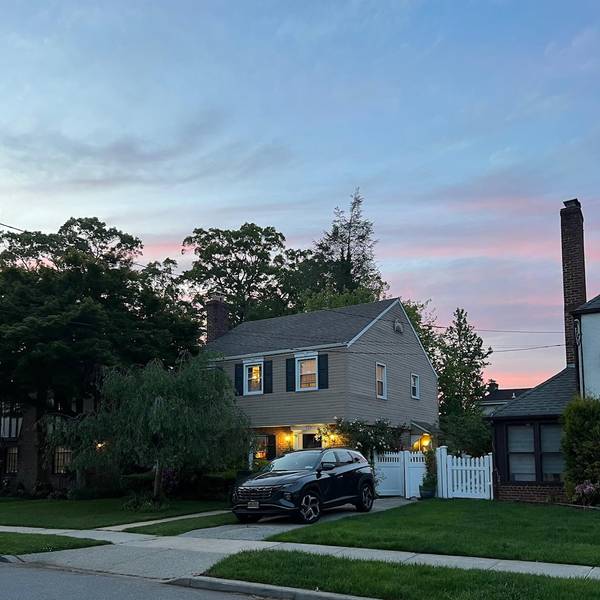 West Hempstead, NY 11552,227 Elm ST