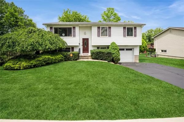 Garnerville, NY 10923,6 Rowan DR