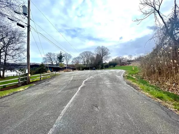 Newburgh, NY 12550,Commonwealth (Water Way)