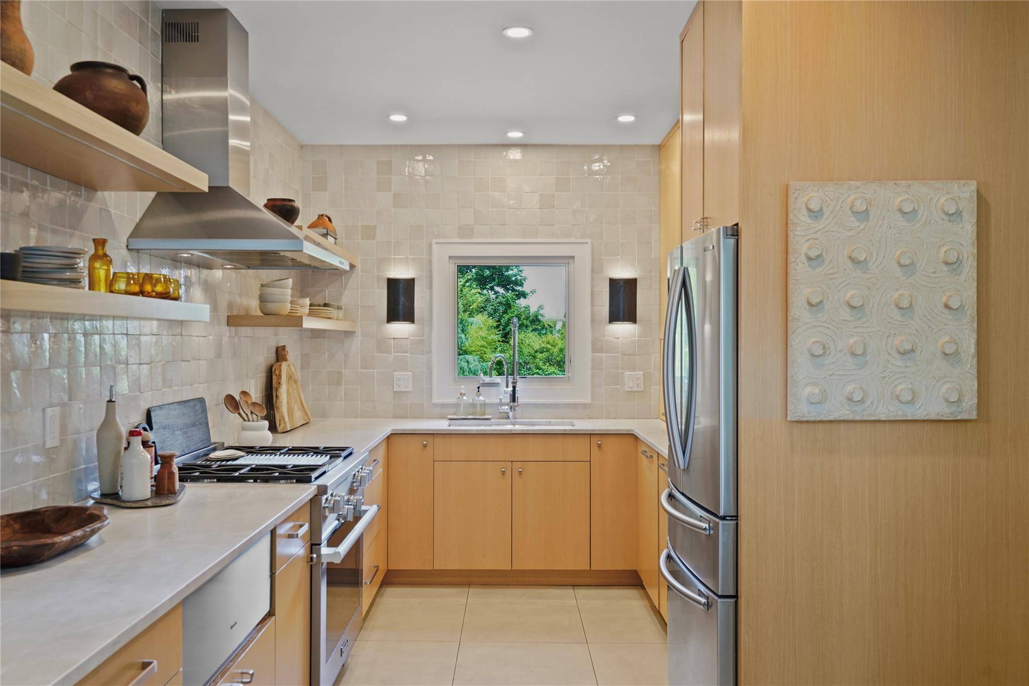 Mamaroneck, NY 10543,203 Knollwood AVE