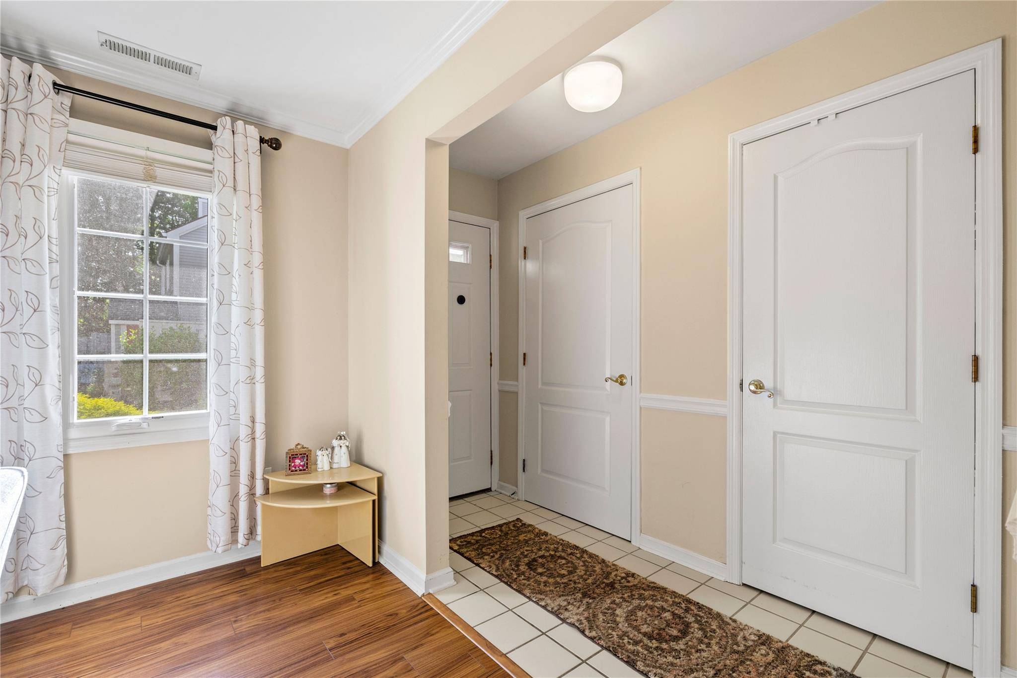 Carmel, NY 10512,401 Chestnut DR
