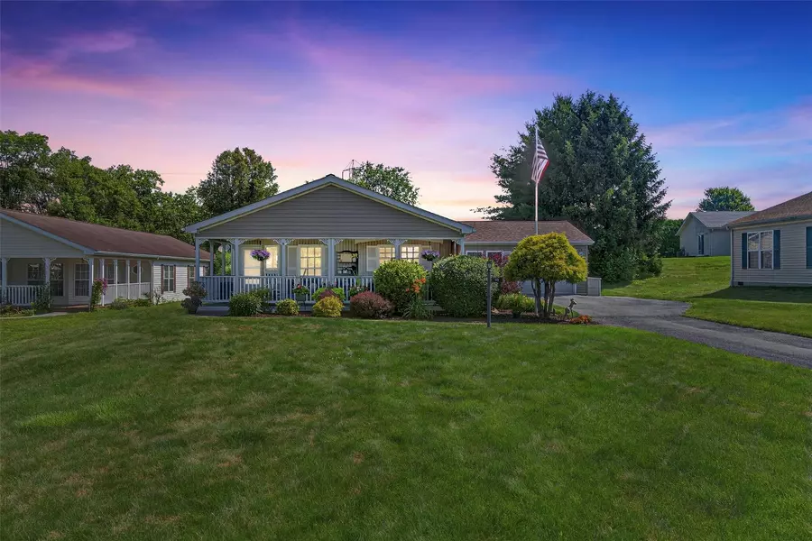 99 Vero DR, Poughkeepsie, NY 12603