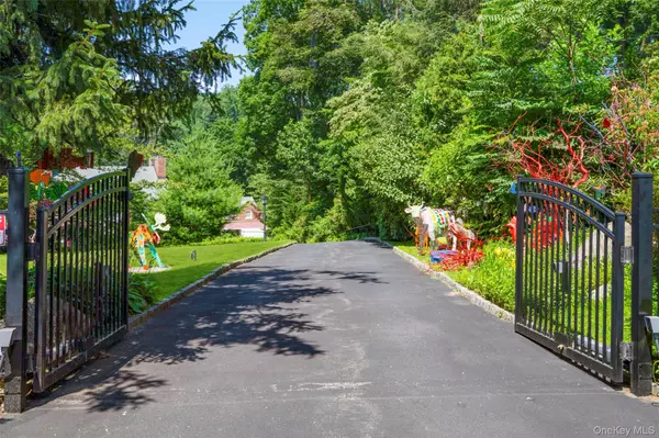 New Rochelle, NY 10804,400 Beechmont DR