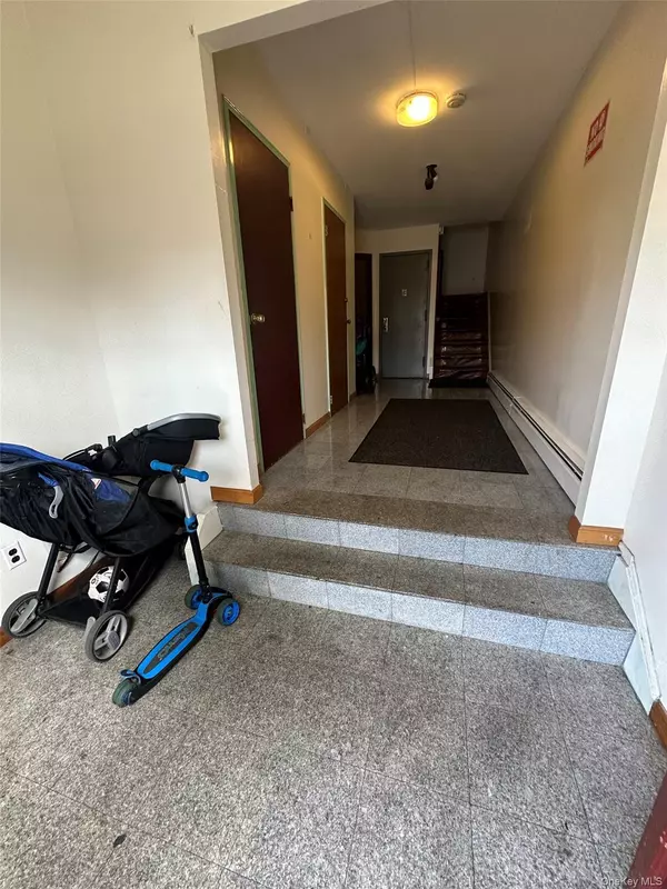 Elmhurst, NY 11373,9444 45th AVE