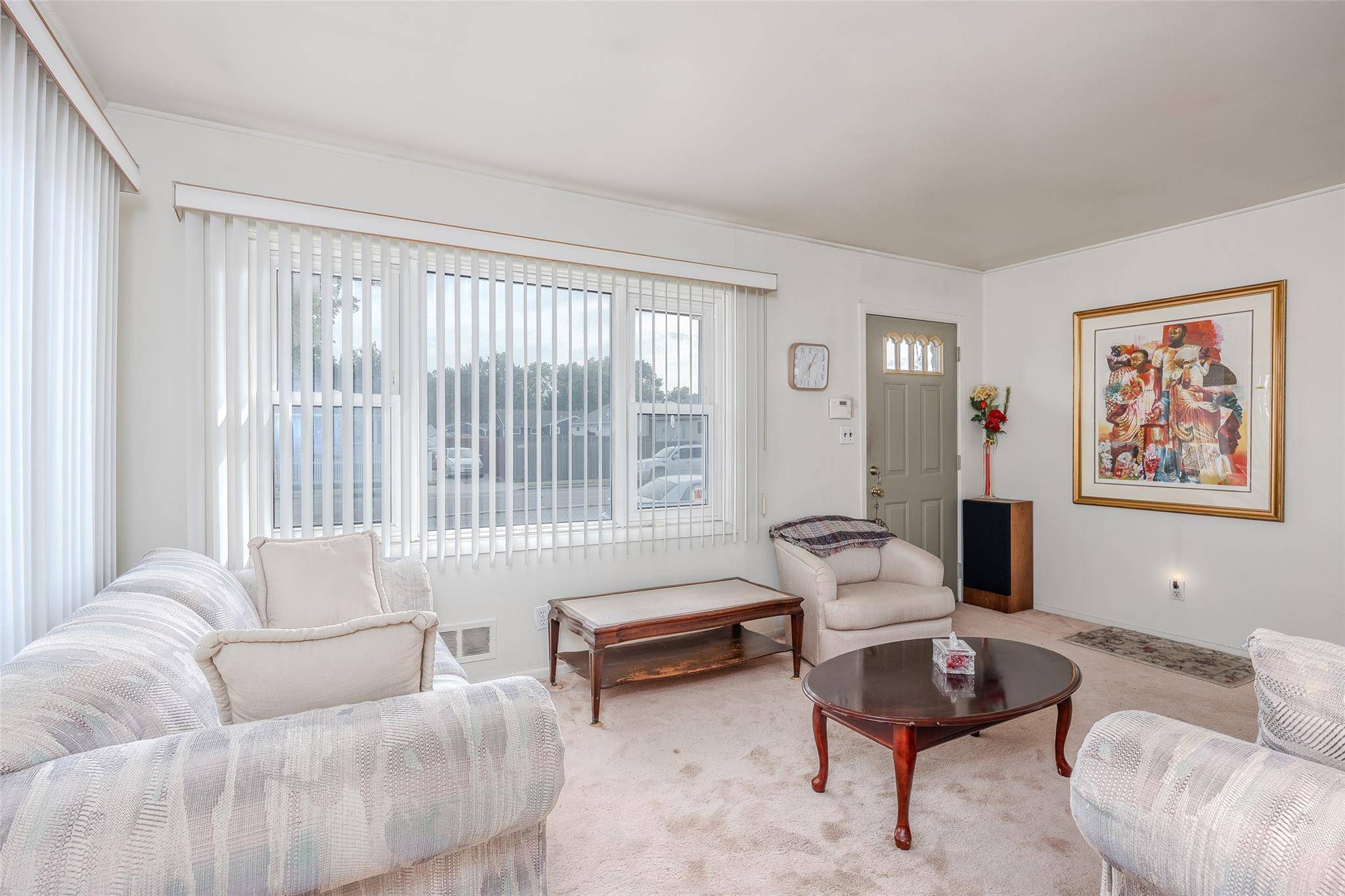 Amityville, NY 11701,3422 Great Neck RD