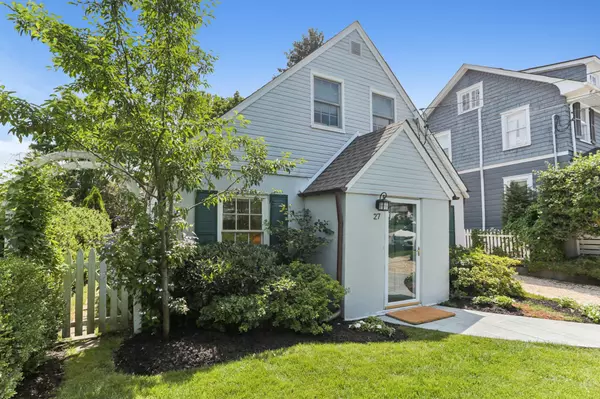 Locust Valley, NY 11560,27 Soundview AVE