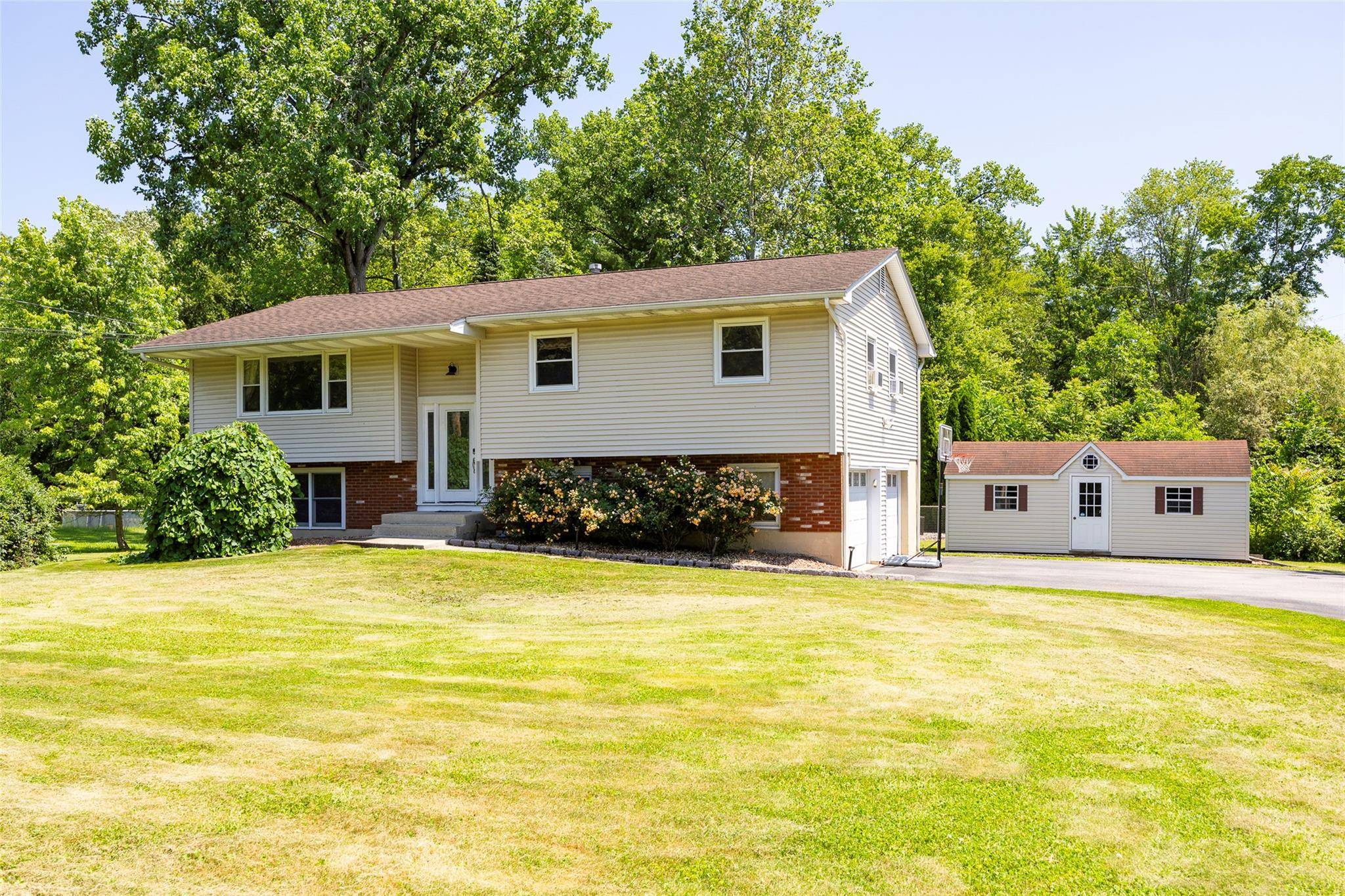 Wappingers Falls, NY 12590,17 Vorndran DR
