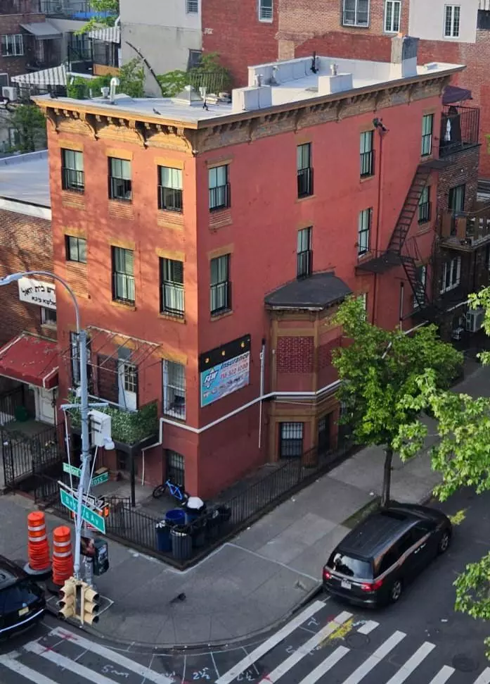 Brooklyn, NY 11211,543 Bedford AVE
