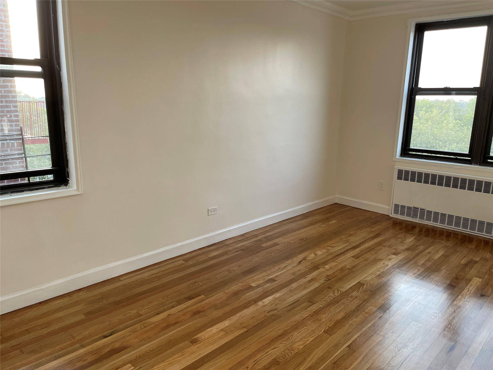Flushing, NY 11367,150-15 72 RD #4G